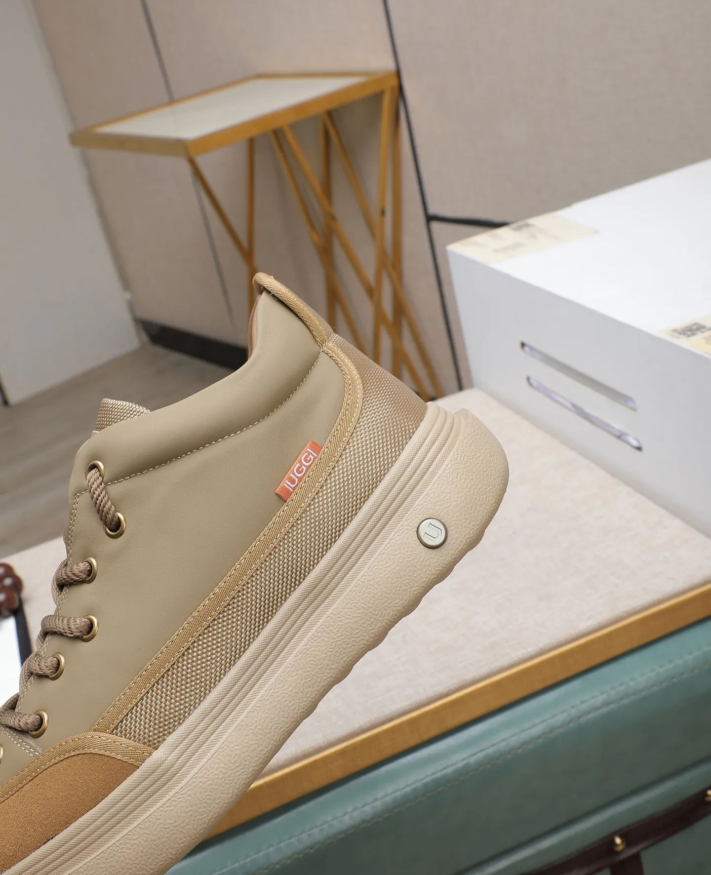 Men's shoes 💰600 IUGGI new retro presbyopia men's shoes, casual and versatile, full of high-end sense, fashionable, luxury and personalized style, joint style, retro presbyopia factor, full of handsome style, first layer suede cowhide, wool lining, rubber outsole, light and non-slip size: 39-44
